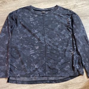 Women’s active crew neck